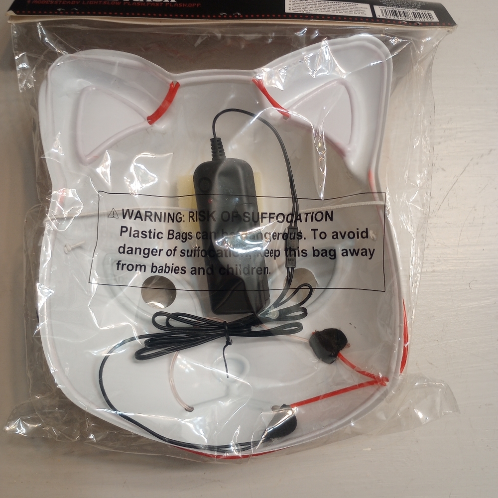 LED Wire Cat Face Mask - New In Package Unopened And Untested - Picture 5 of 5